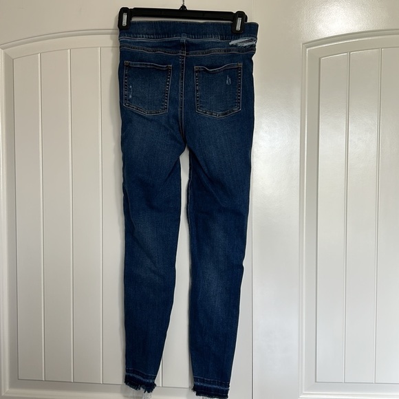 SPANX Denim Skinny Jeans Pants Raw Hem Pull On Medium Wash Denim 18511 XSmall - Picture 6 of 13